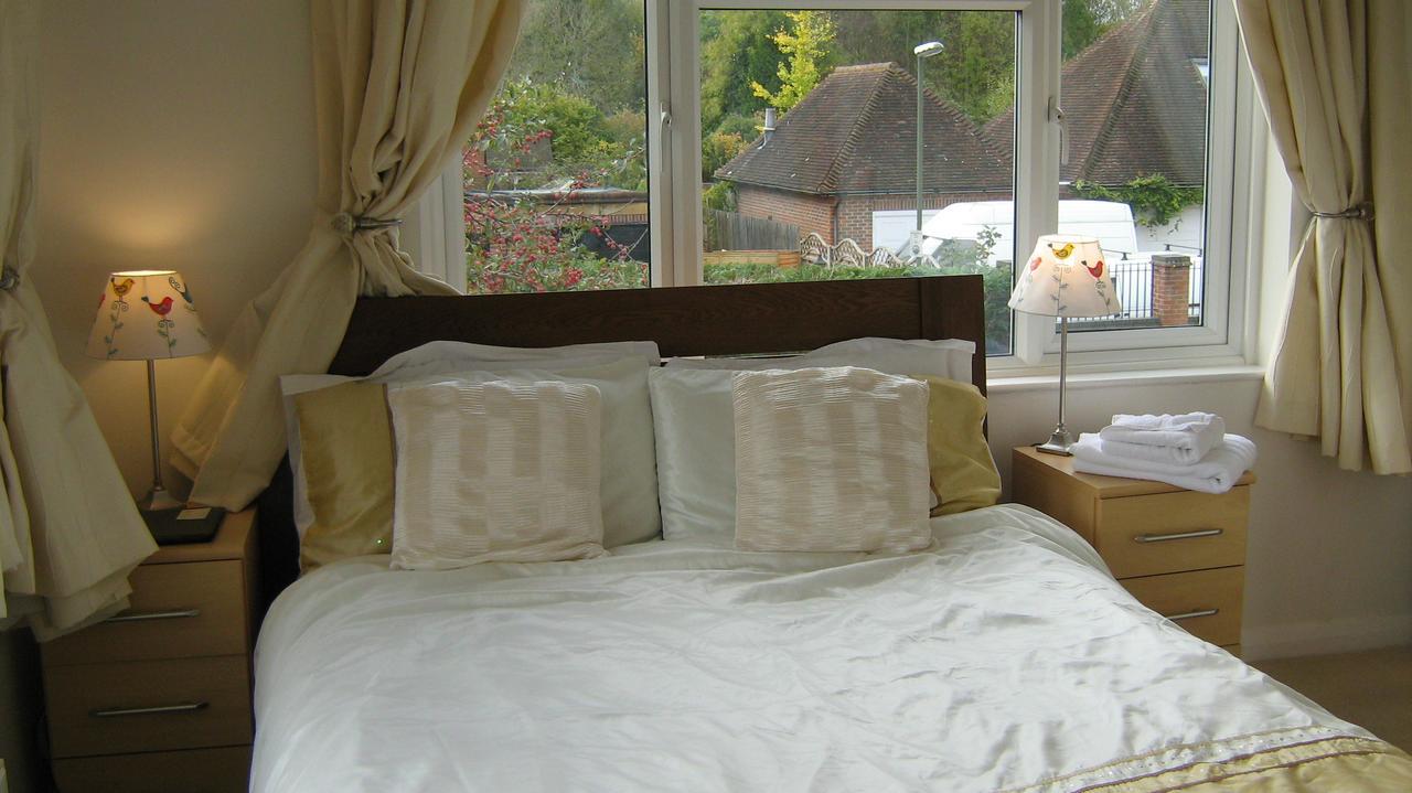 Savannah Bed And Breakfast Virginia Water Zewnętrze zdjęcie